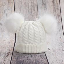 Load image into Gallery viewer, Pom Pom Winter Hat
