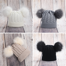 Load image into Gallery viewer, Pom Pom Winter Hat
